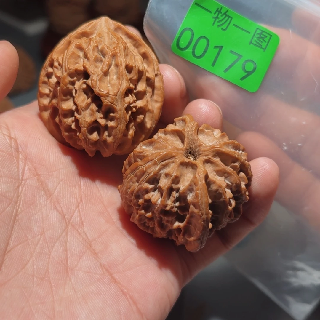 文玩核桃把件苹果
