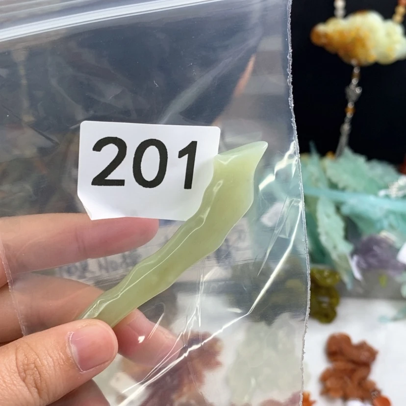 【闪购商品】岫玉发饰未镶嵌飘*?