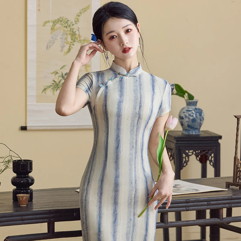 新中式旗袍2025夏季老上海日常可穿气质素雅国风礼服条纹长款裙子