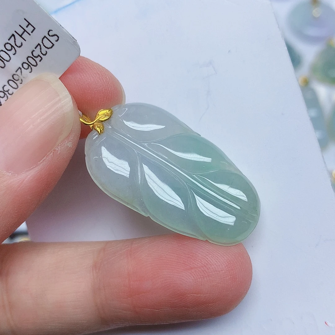 翡翠18K金镶嵌颈饰345778