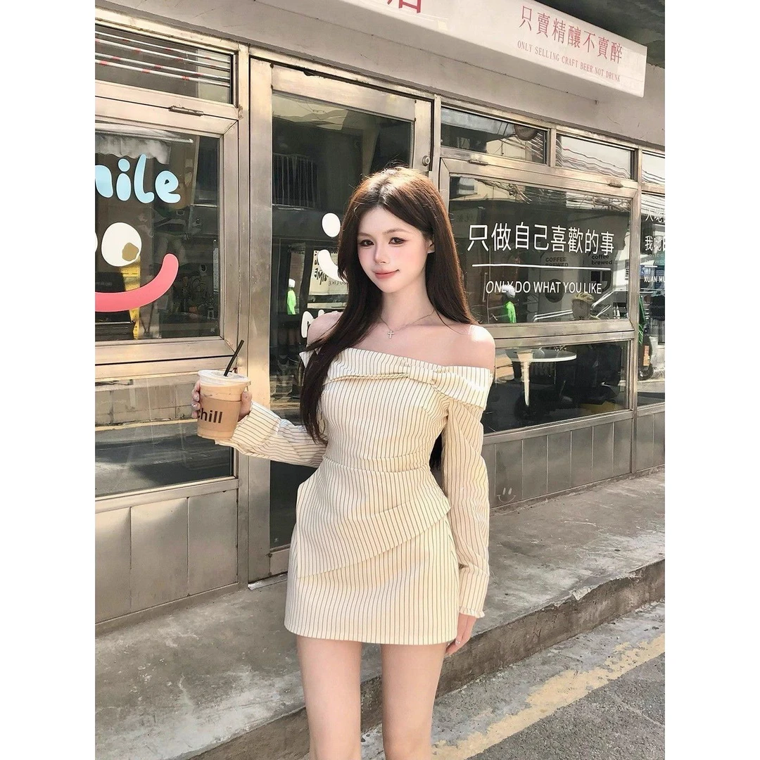 画解WAHJU 贵气条纹 早秋蝴蝶结一字肩设计感收腰显瘦上衣女半裙