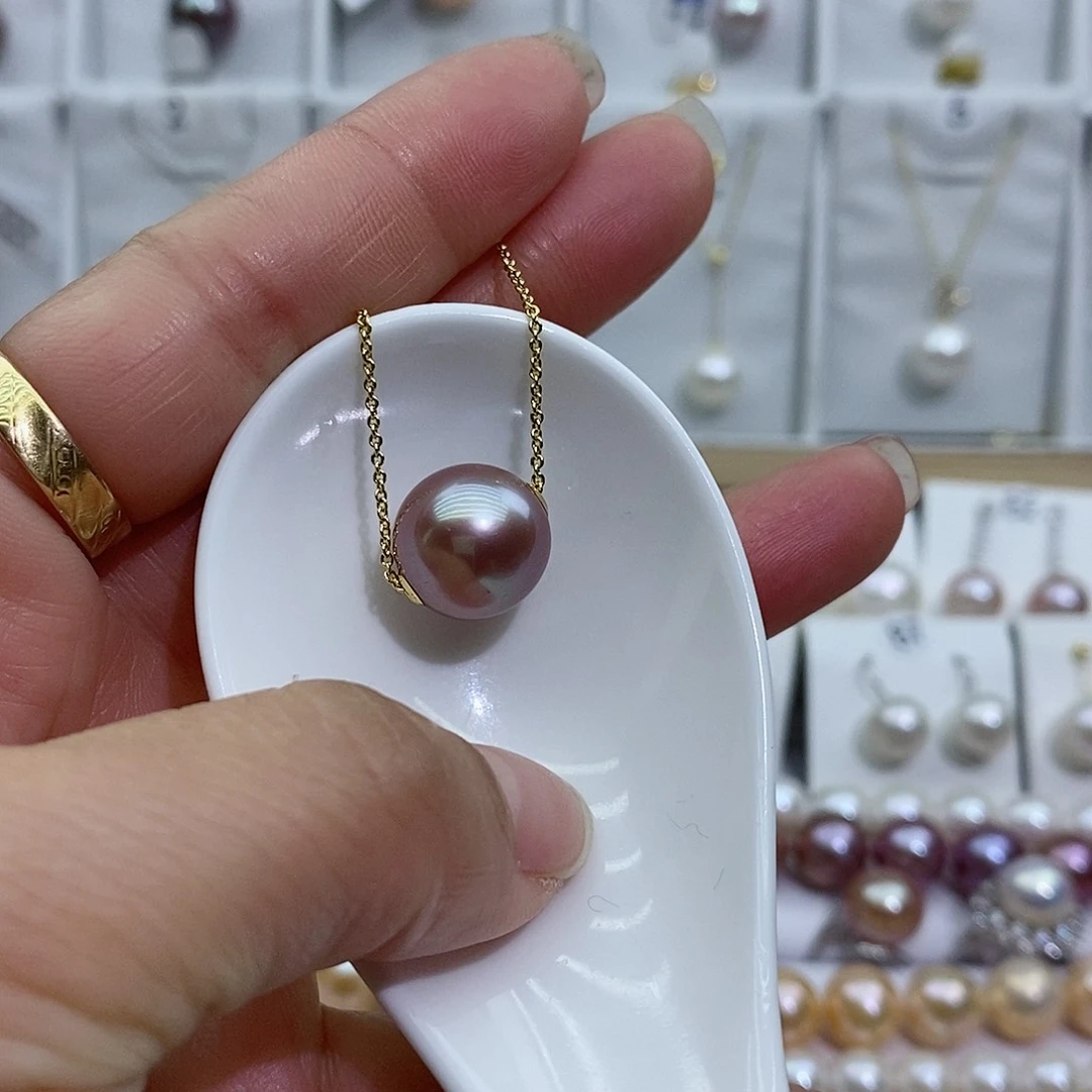 淡水珍珠吊坠(赠链)18K金镶嵌