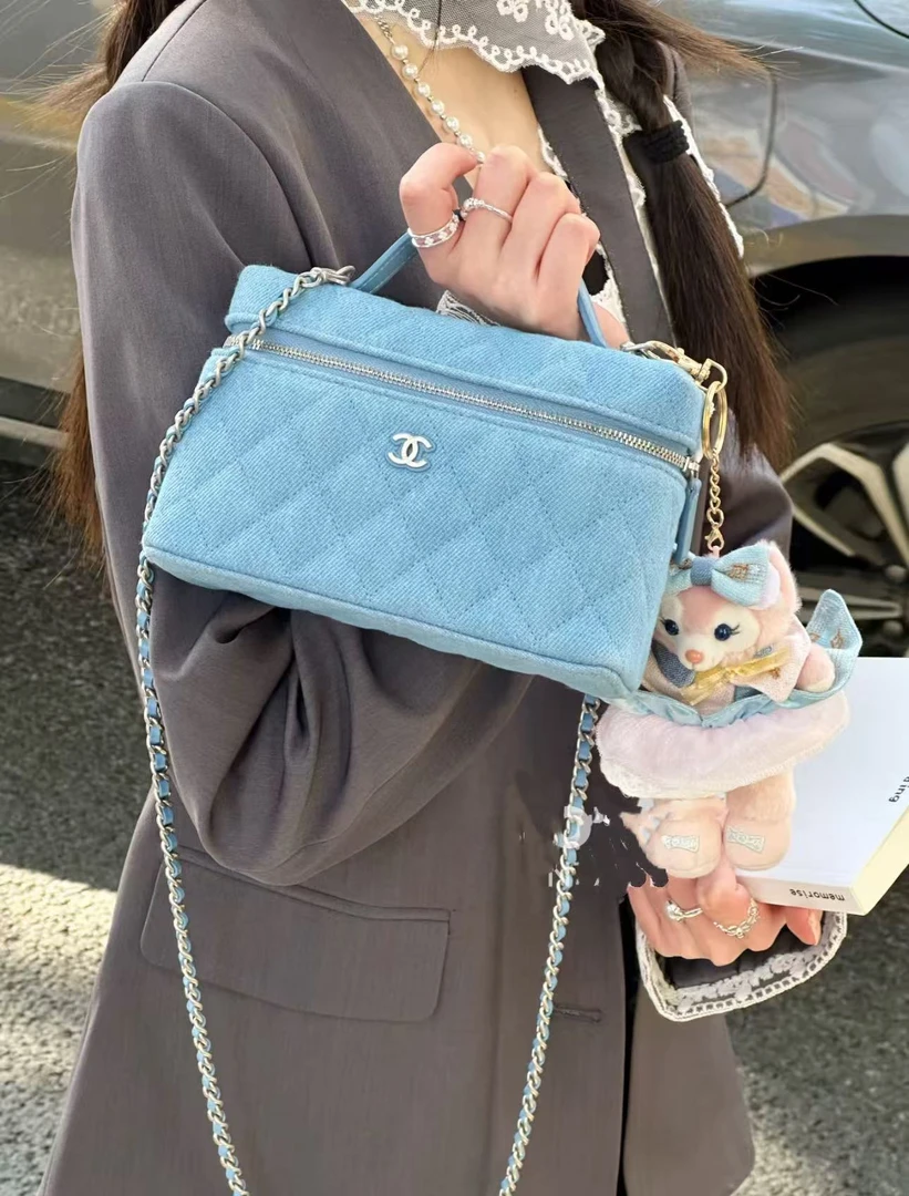 未使用 Chanel/香奈儿 展会外场！25c牛仔饭盒包