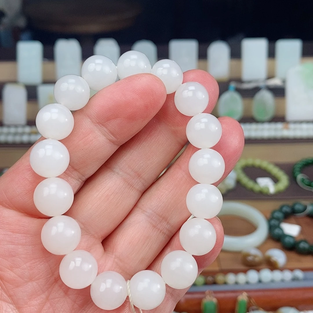 颈饰未镶嵌和田玉12mm圆珠手串