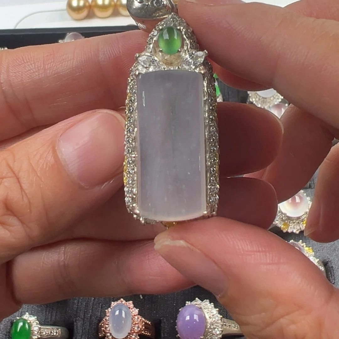 定制翡翠未镶嵌A货