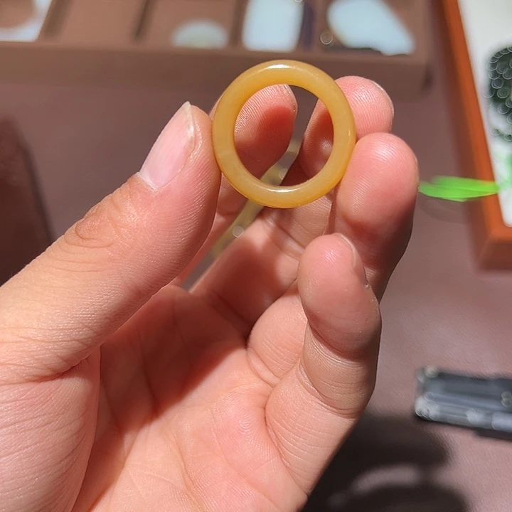 和田玉（糖玉）未镶嵌笔搁