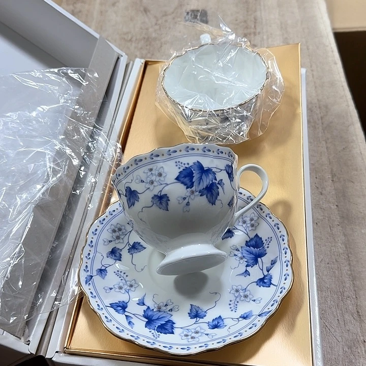 瓷片噗哈哈哈哈哈哈哈哈哈我