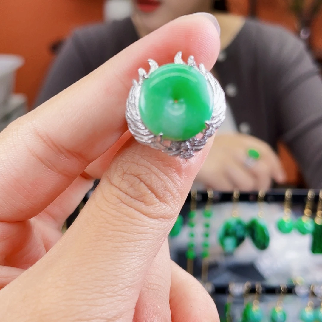 银S925镶嵌翡翠耳饰