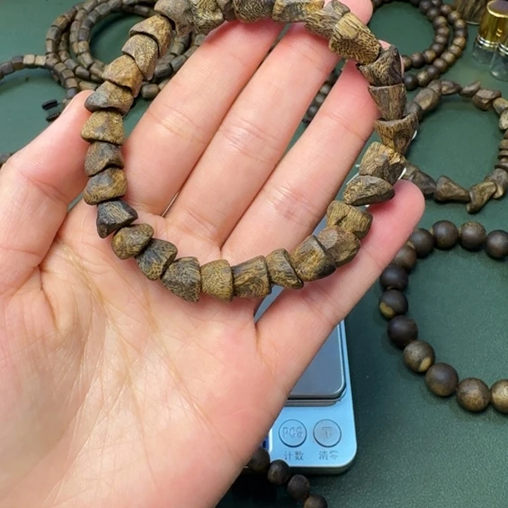 沉香手串淇***r海南白棋树丁香老料10克