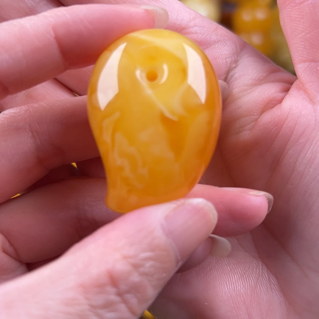 未镶嵌颈饰琥珀纯天然蜜蜡无优化