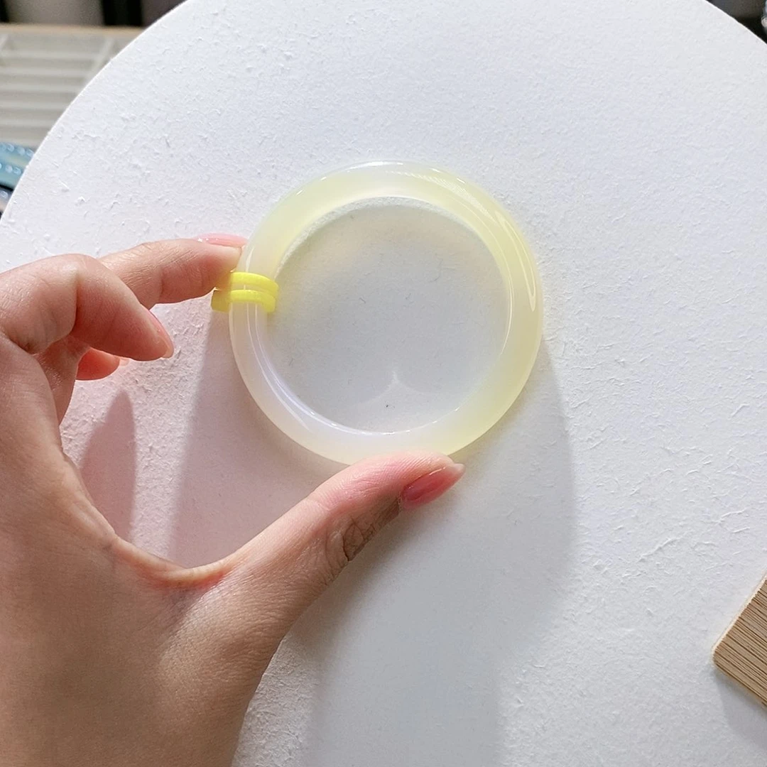 手镯玛瑙/玉髓未镶嵌52