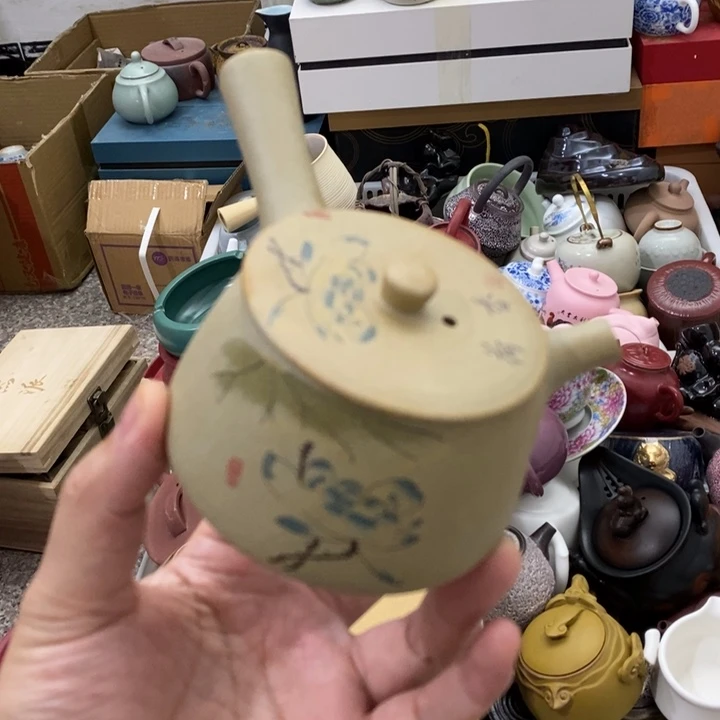 陶瓷艺术品及陶瓷壶壶