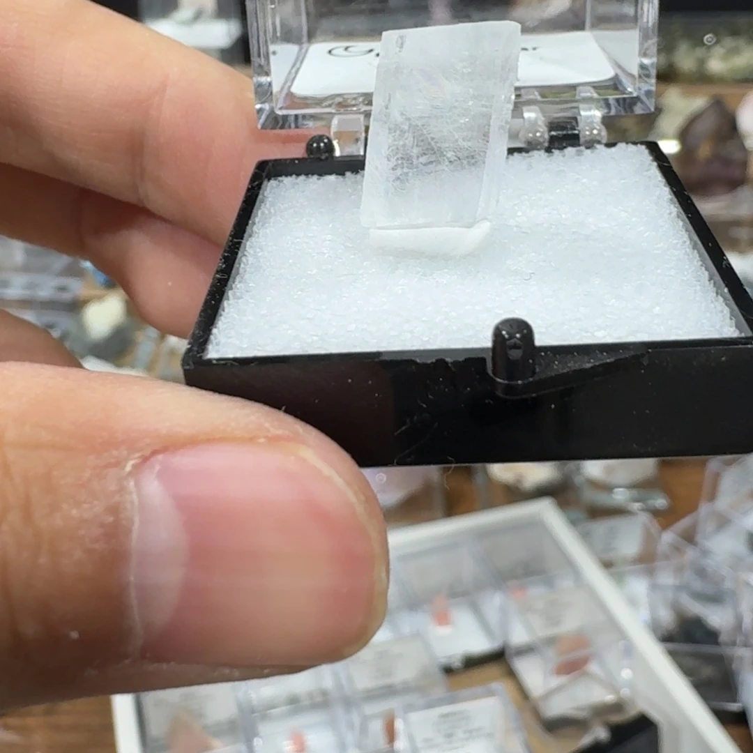 小*o月下珠宝严选矿物