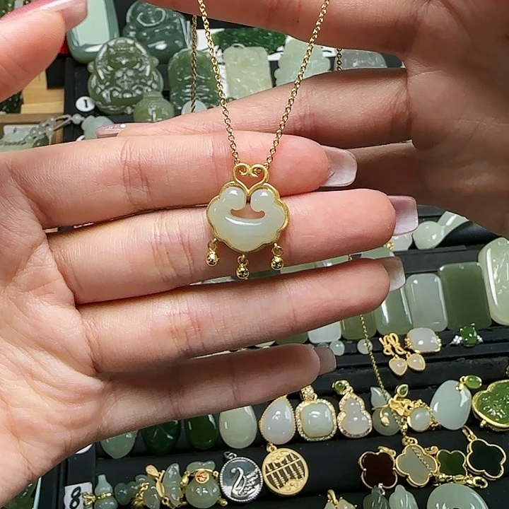 颈饰银S925镶嵌和田玉送链子送绳