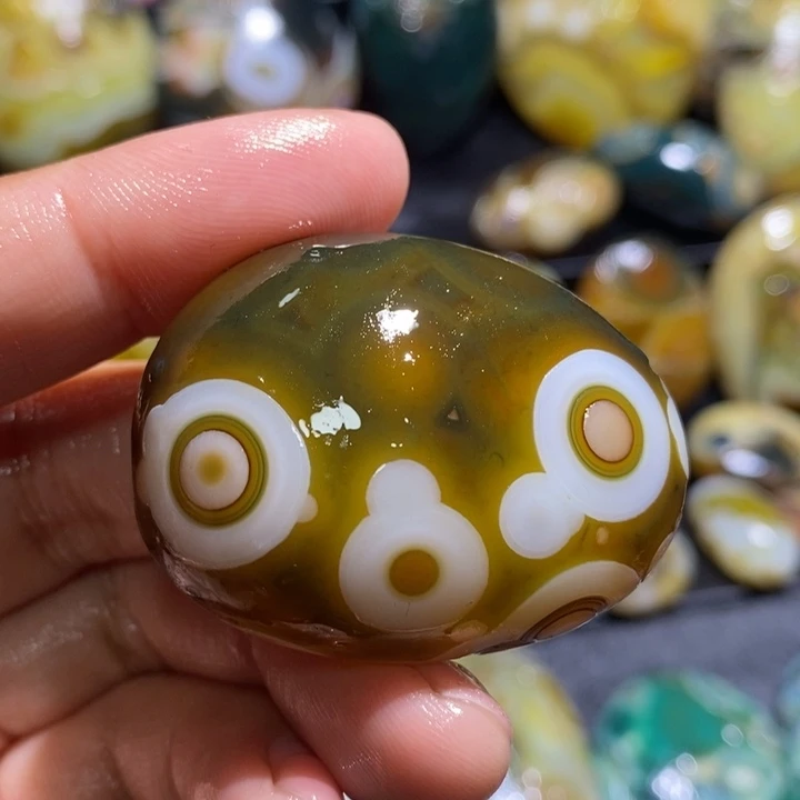 未镶嵌玛瑙/玉髓珠宝奇石