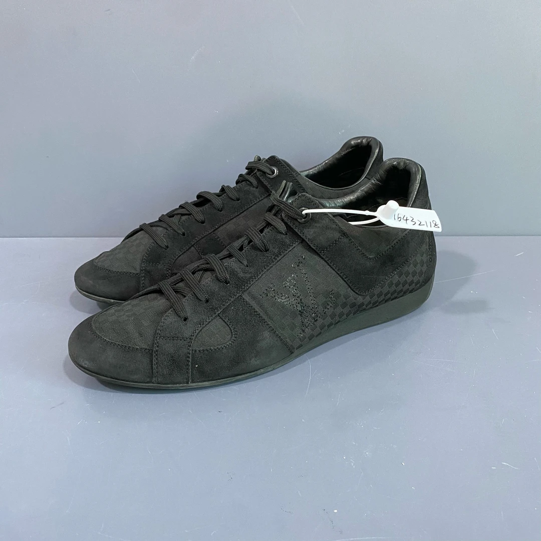 95新 LouisVuitton/路易威登 43.5码低帮板鞋 鞋舌瑕疵 休闲鞋300