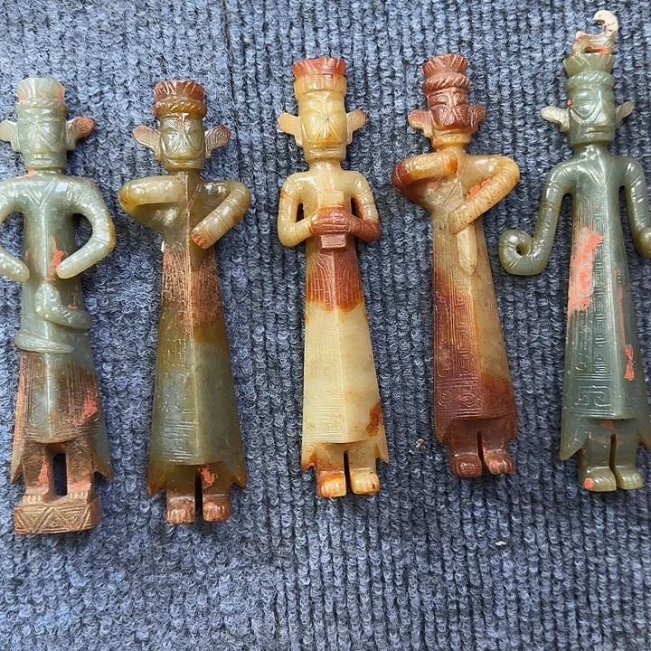 和田玉车挂未镶嵌沙**杨