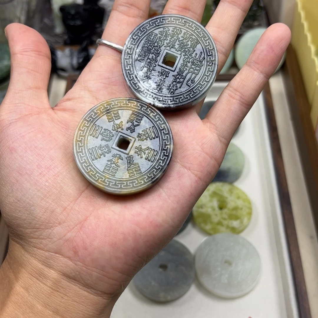 江***江蛇纹石玉合金吊坠(不含链)