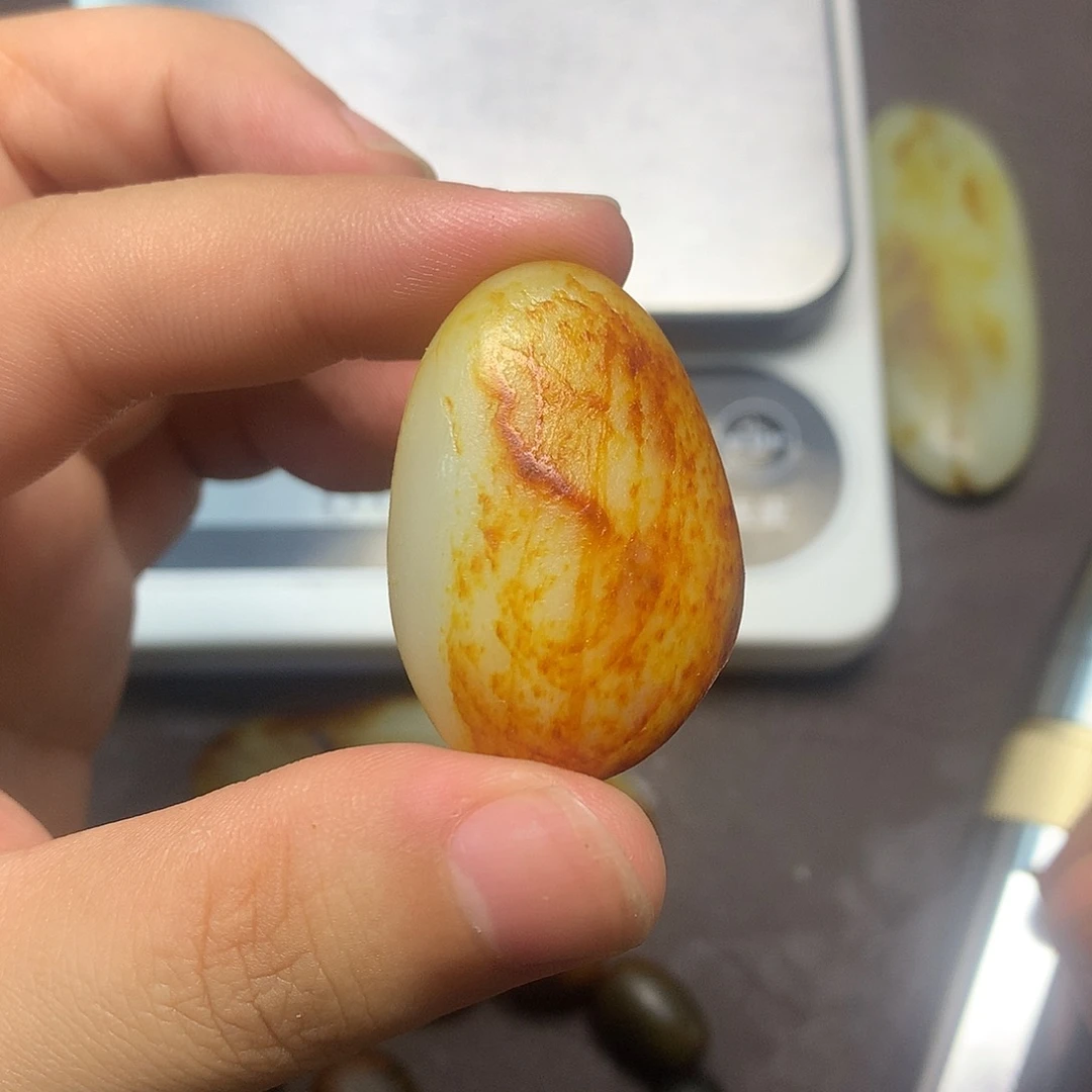 和田玉（糖玉）未镶嵌挂件