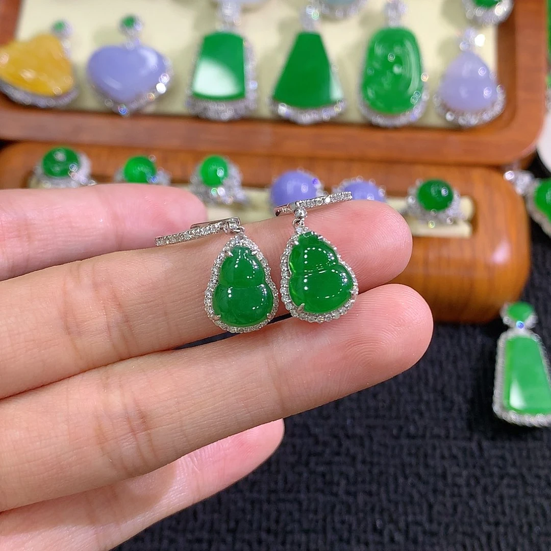 【闪购商品】翡翠18K金镶嵌耳坠葫芦