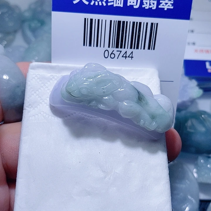 翡翠未镶嵌颈饰天光墟翡翠市场现金代购