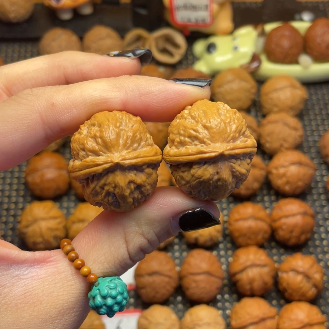 吊坠文玩核桃30尺小龙珠不退不换价