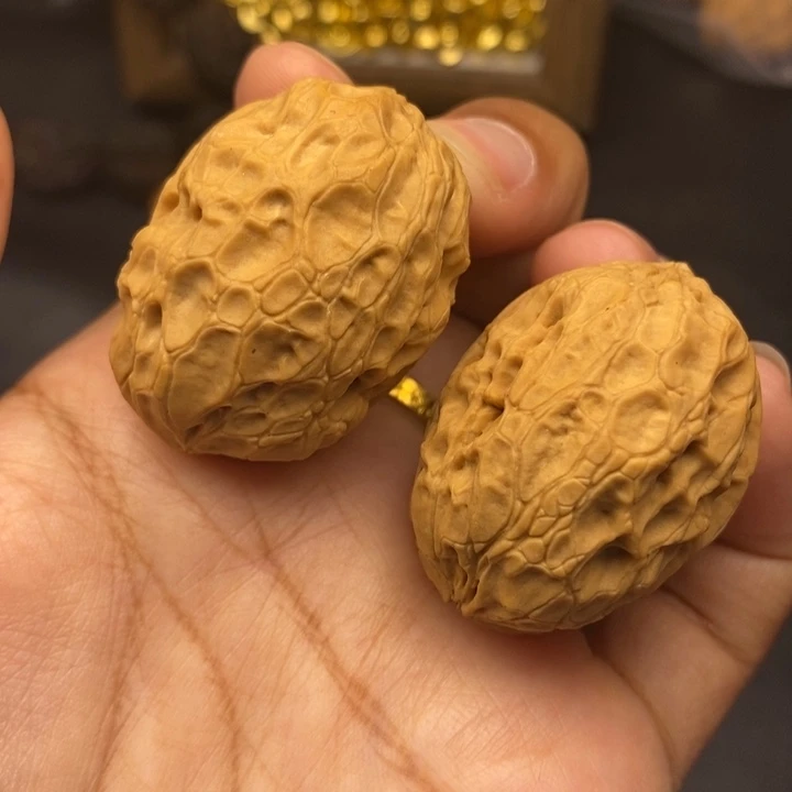 文玩核桃把件34尺穿山甲