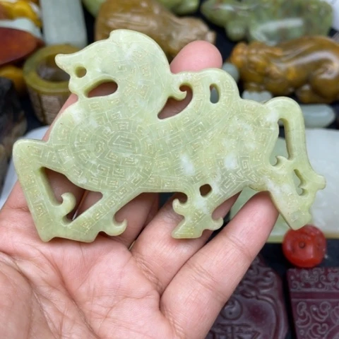 蛇纹石玉未镶嵌颈饰25