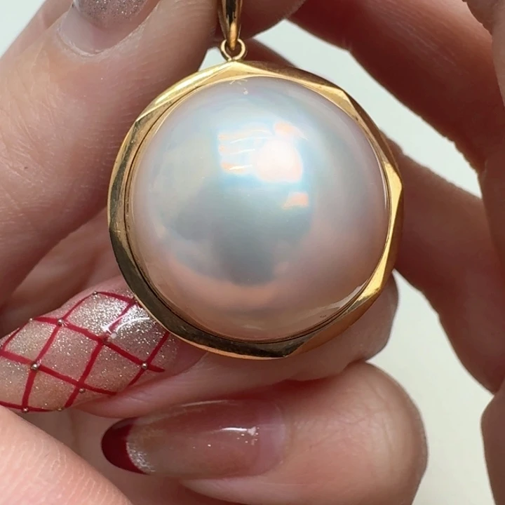 拼合珍珠（马贝珠）颈饰未镶嵌