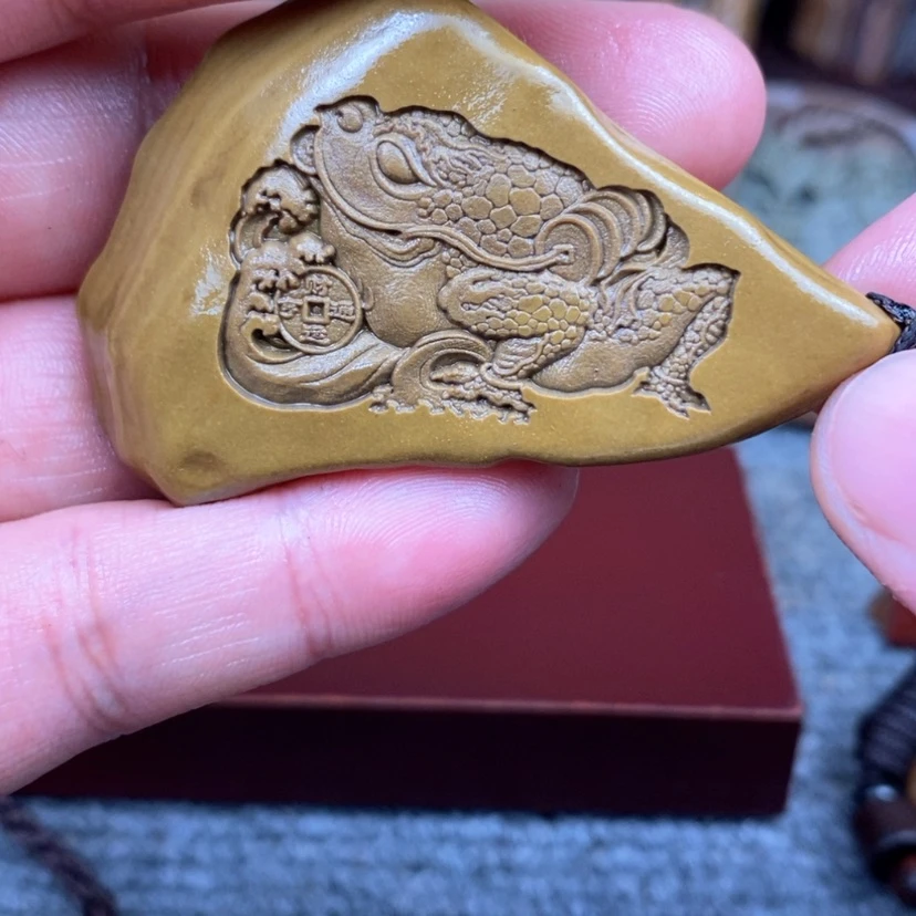 【闪购商品】原石雕刻手把件
