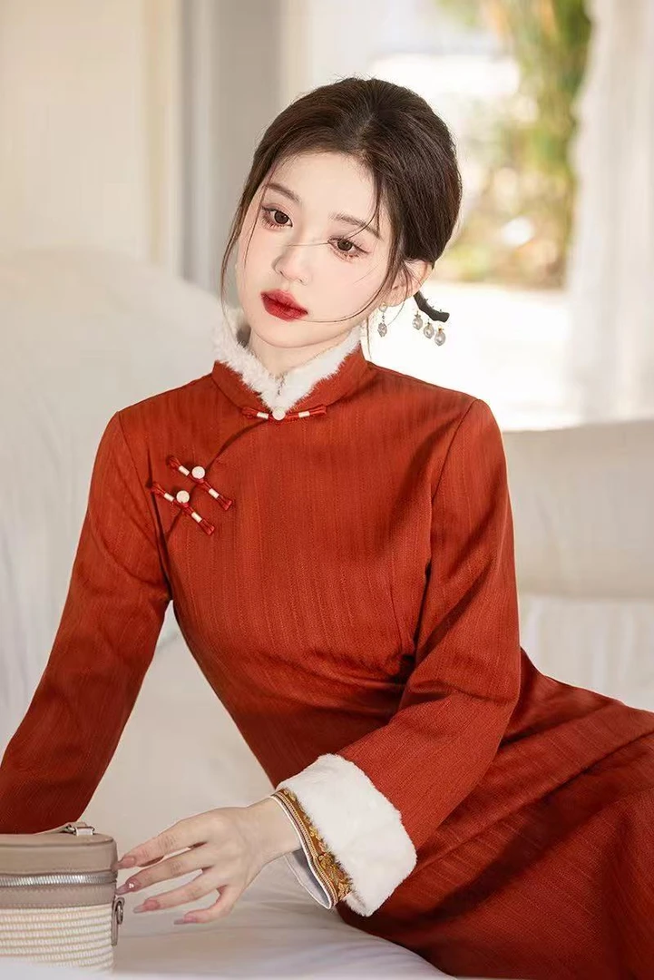 年轻款冬款加绒橘色双袖旗袍