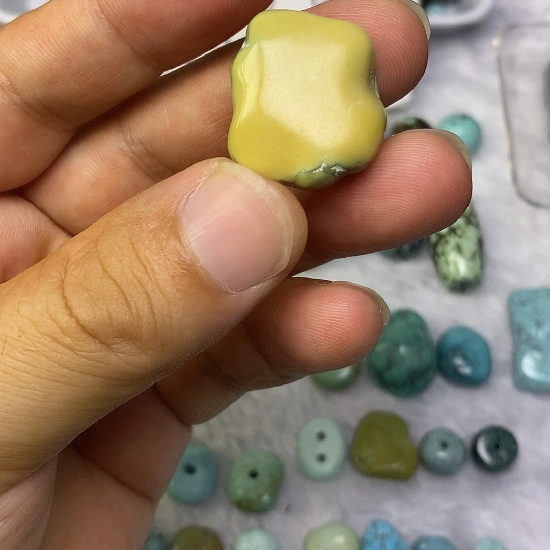 八***戒未镶嵌高瓷菜籽黄随行