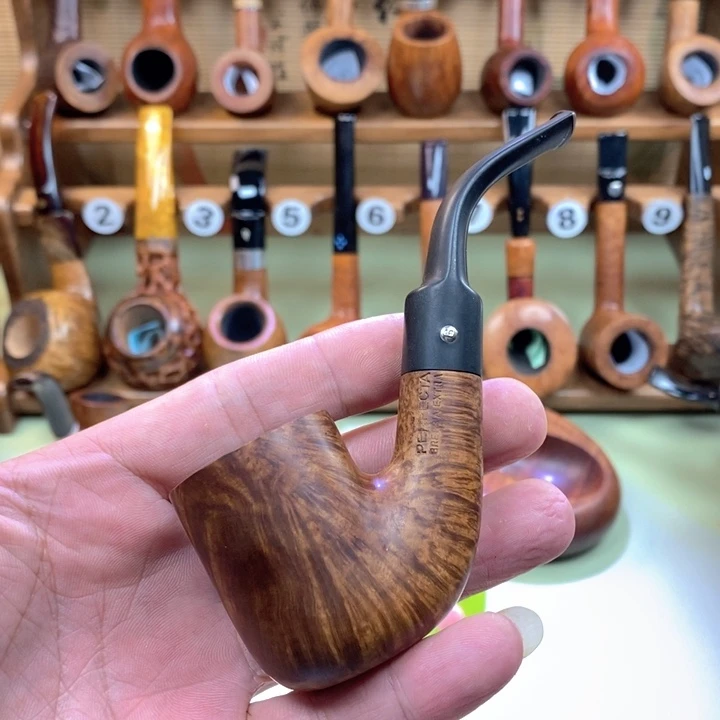 用***余意大利布雷比亚石楠木