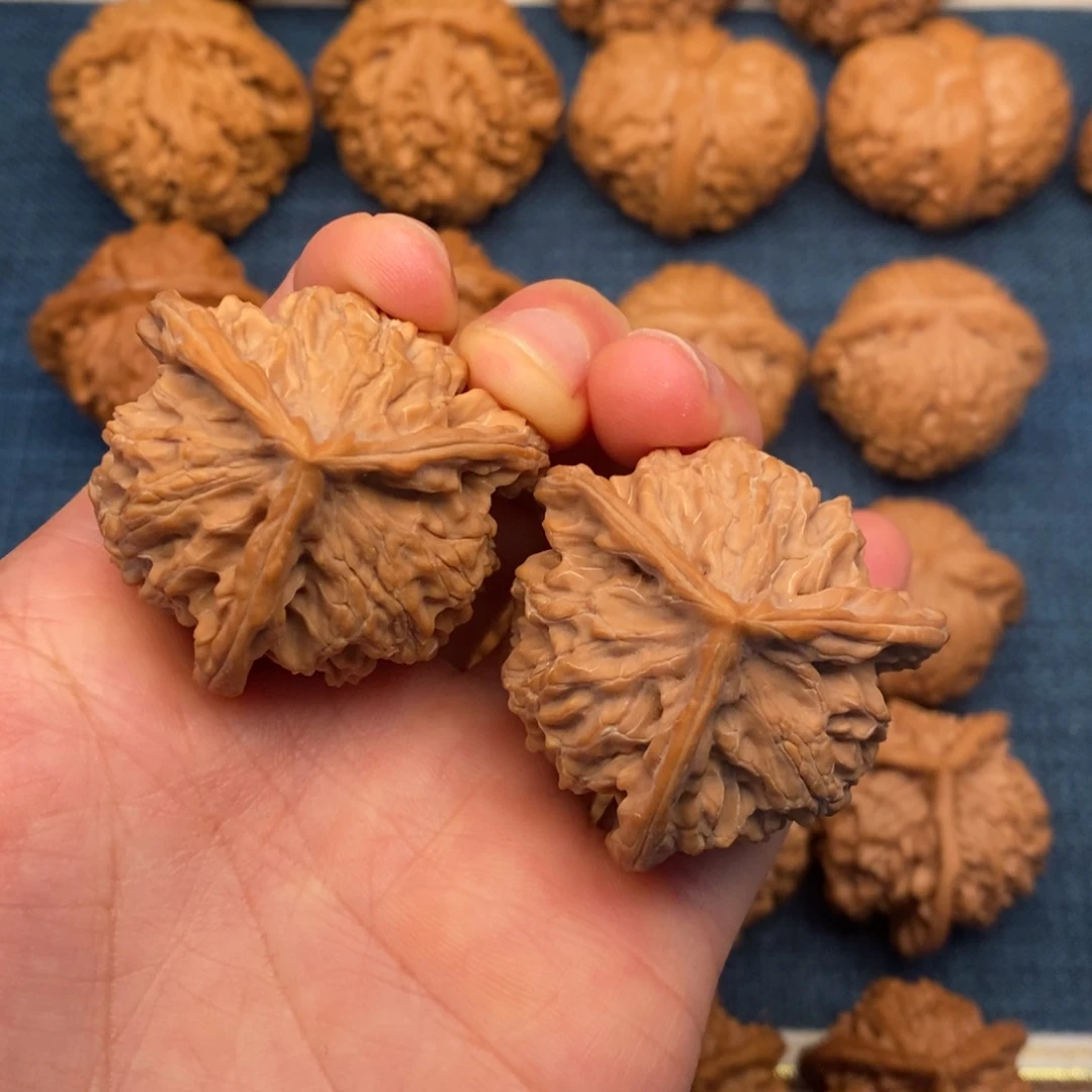 文玩核桃把件40全品精品正奔