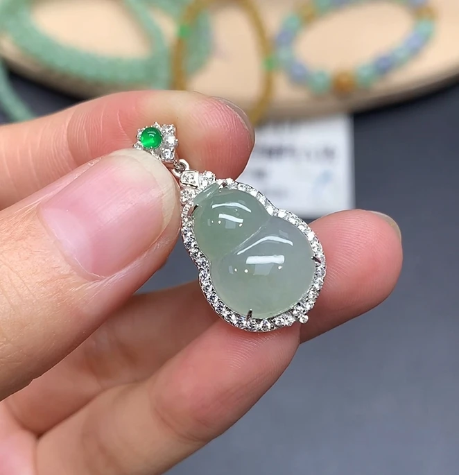 四会-（DH-72-1）葫芦吊坠-s925银镶翡翠葫芦吊坠多样性发其一