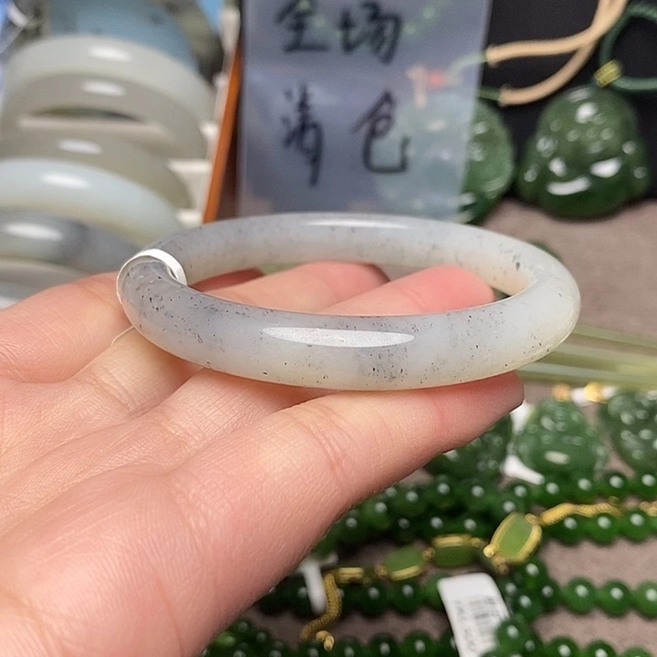 和田玉未镶嵌手镯55加