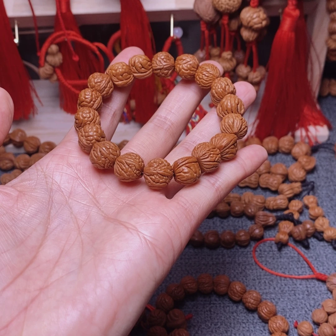 桃核吊坠桃枭手串