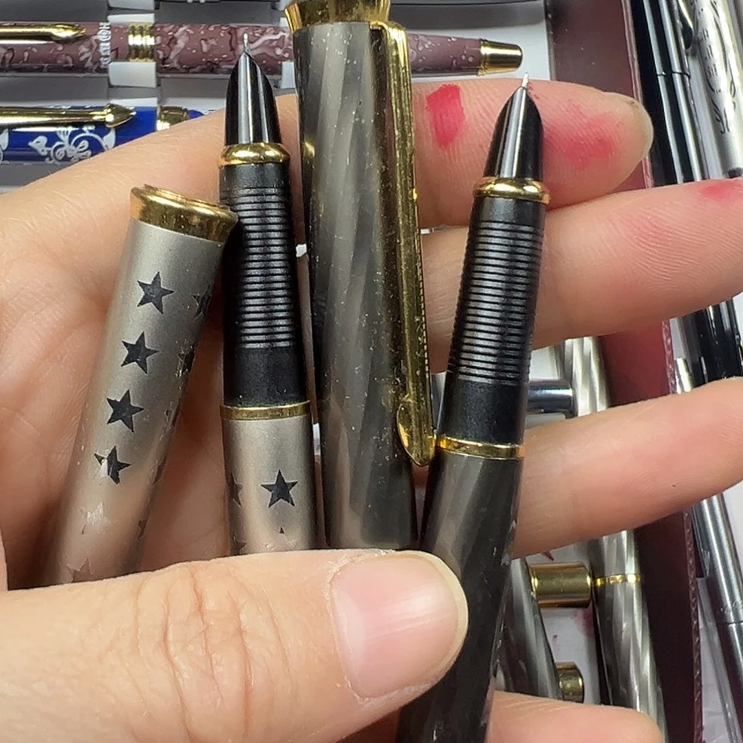 便携式贵冠875d特细暗尖两支有库存痕迹