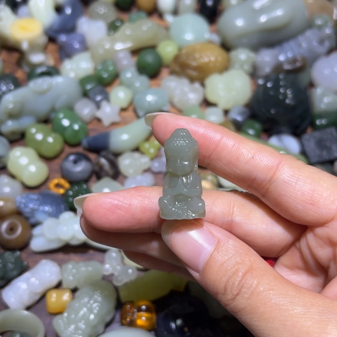 和田玉未镶嵌珠宝半成品