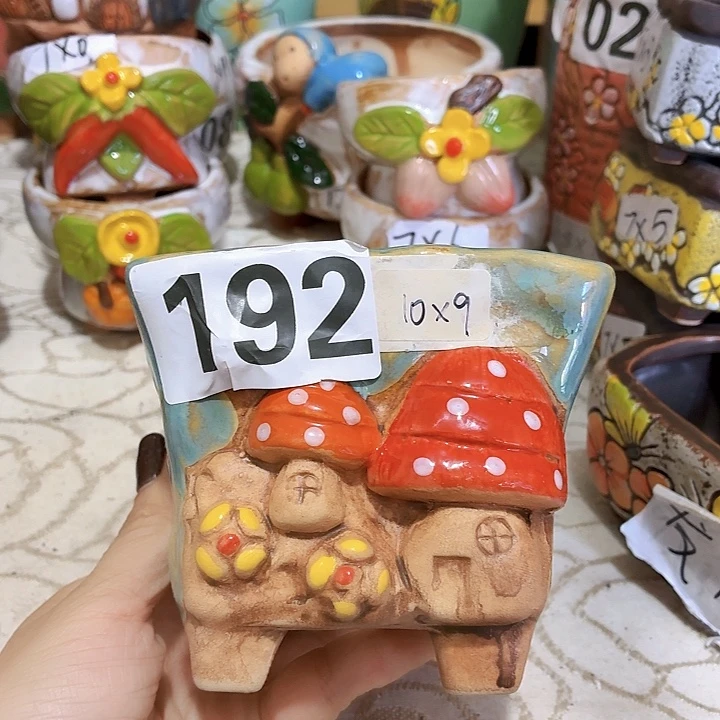 多肉花盆满15包邮