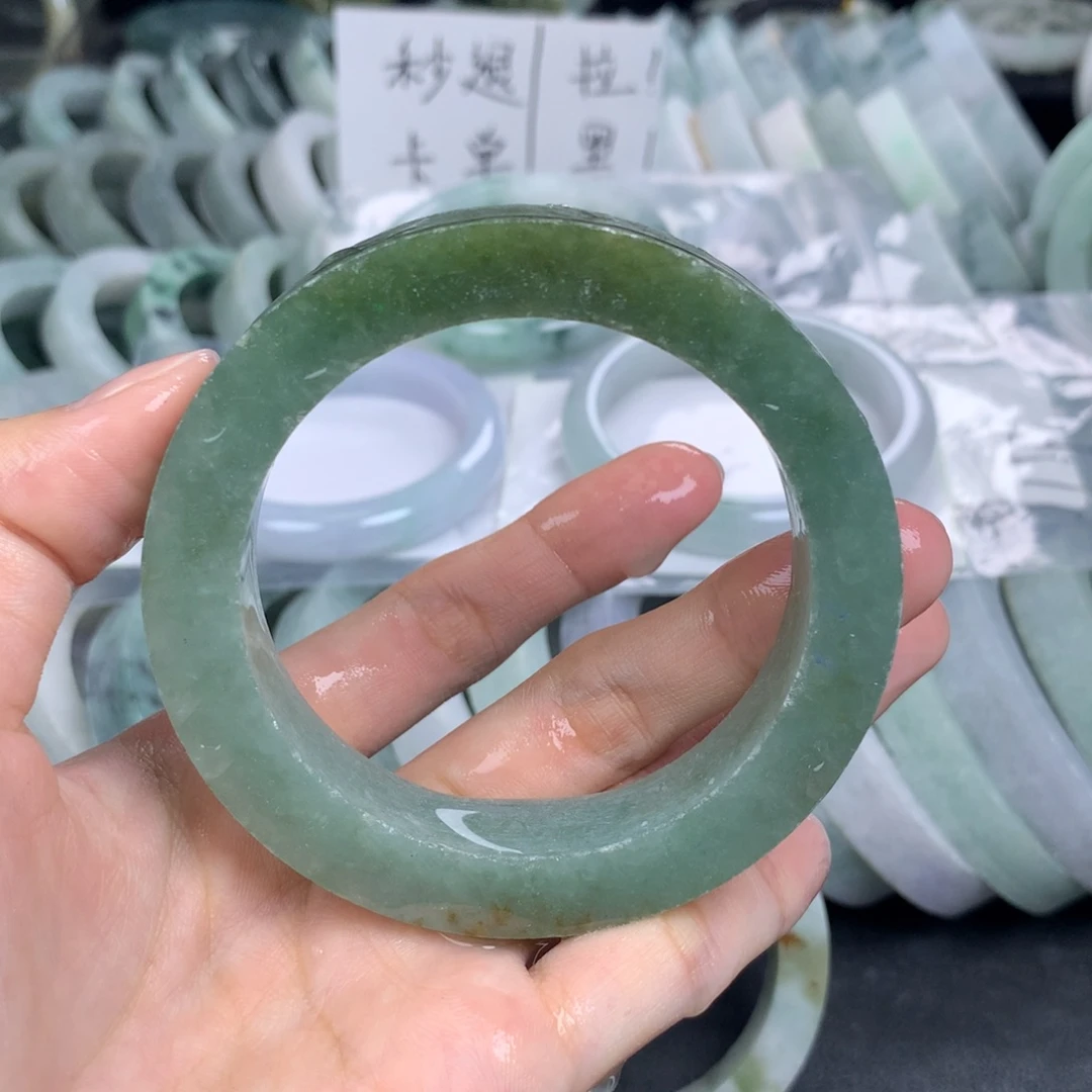 定制翡翠未镶嵌翡翠手镯定制