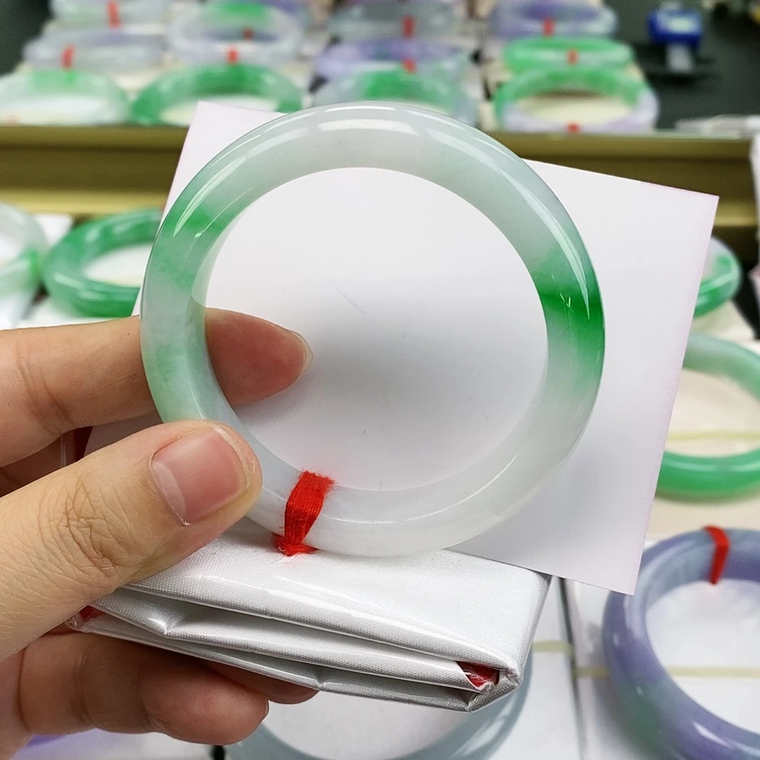 【闪购商品】未镶嵌手镯翡翠