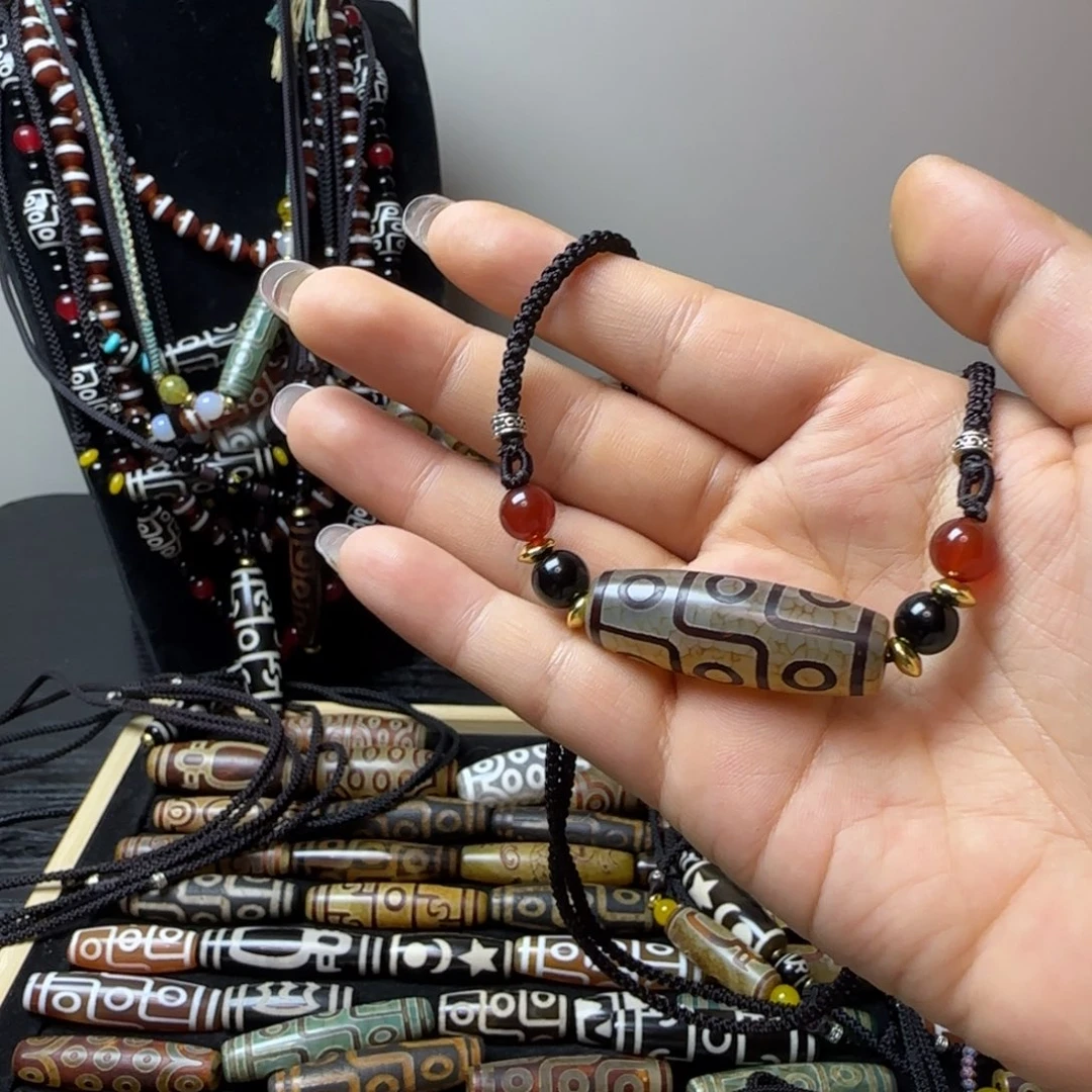 玛瑙/玉髓合金颈饰