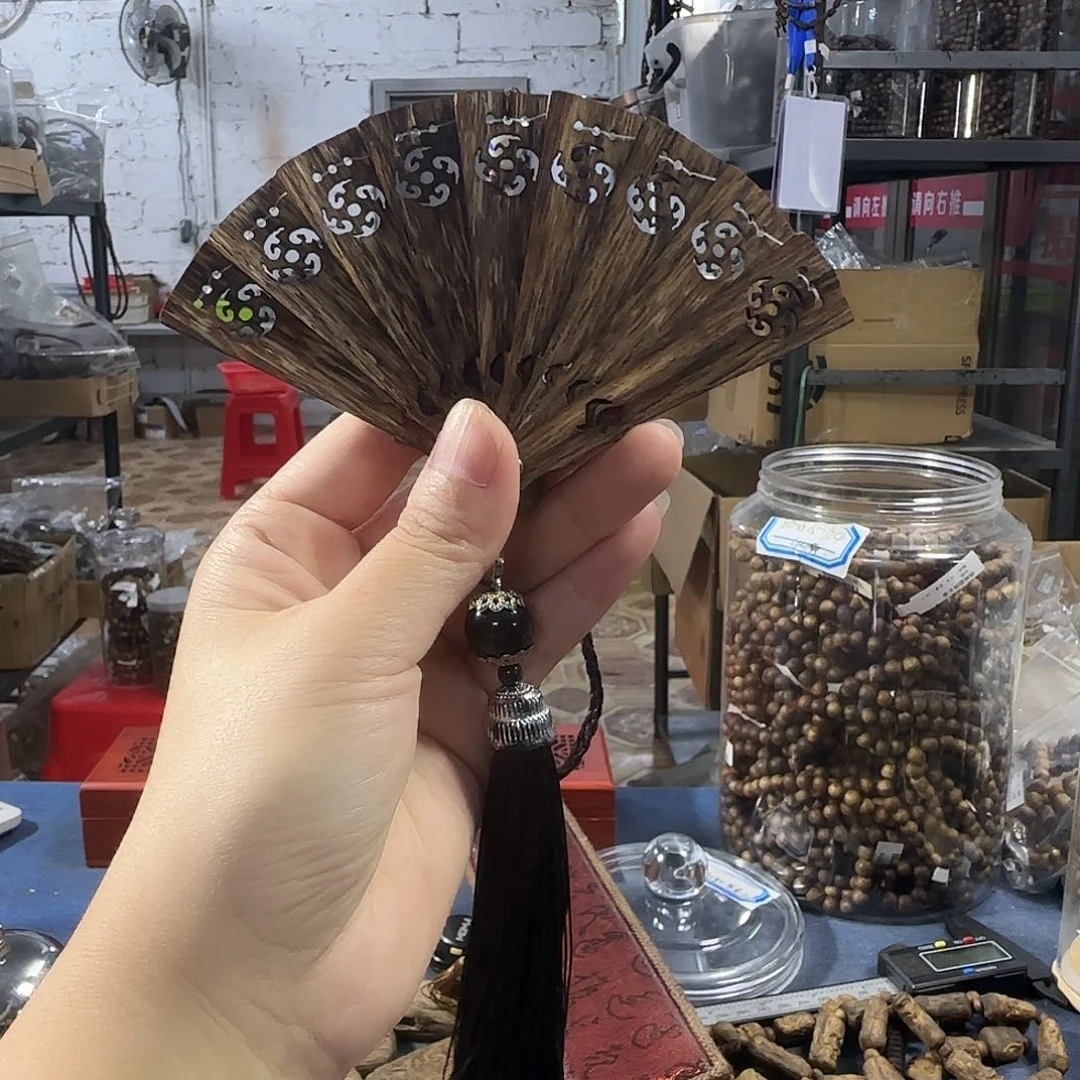 沉香碎屑沉香棋楠原材料车挂件扇子一把多样性发一