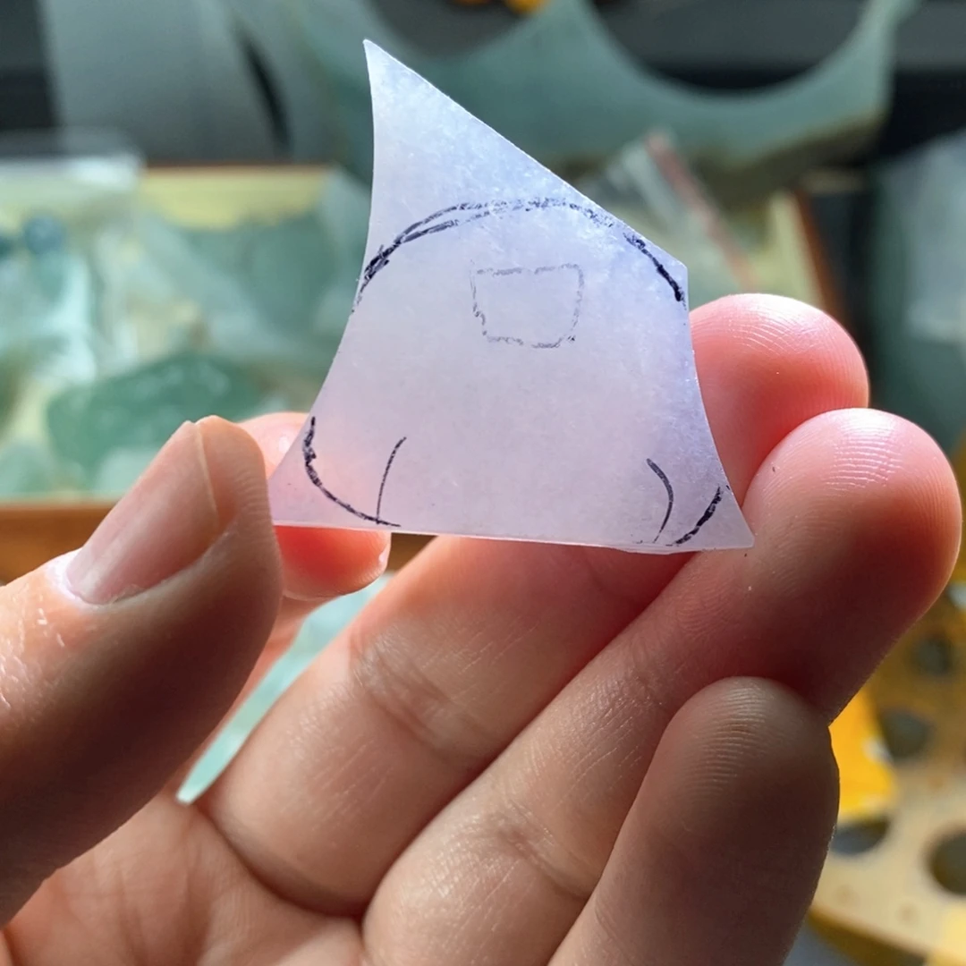 翡翠未镶嵌颈饰定制