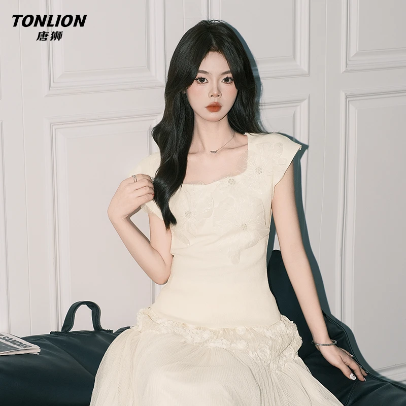 唐狮法式超好看立体花朵T恤女设计感杏色飞飞袖小衫修身显瘦上衣