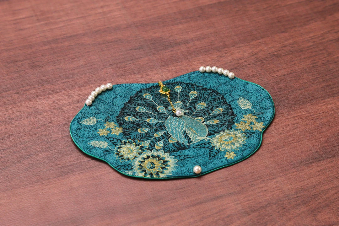 大程造物CX126 原创设计 手工珠绣款 织锦缎孔雀高档茶席茶壶杯垫