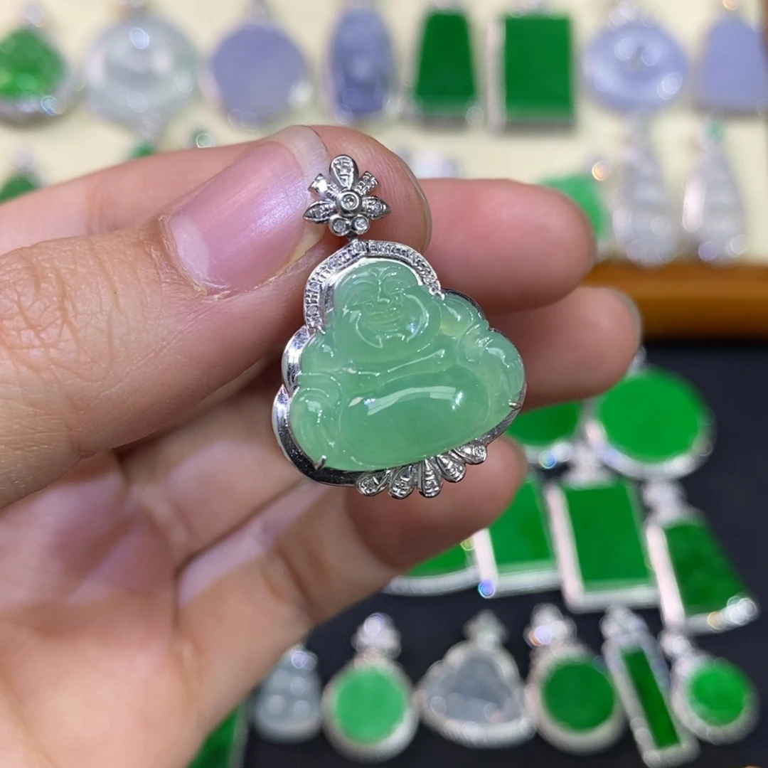 翡翠吊坠(不含链)18K金镶嵌