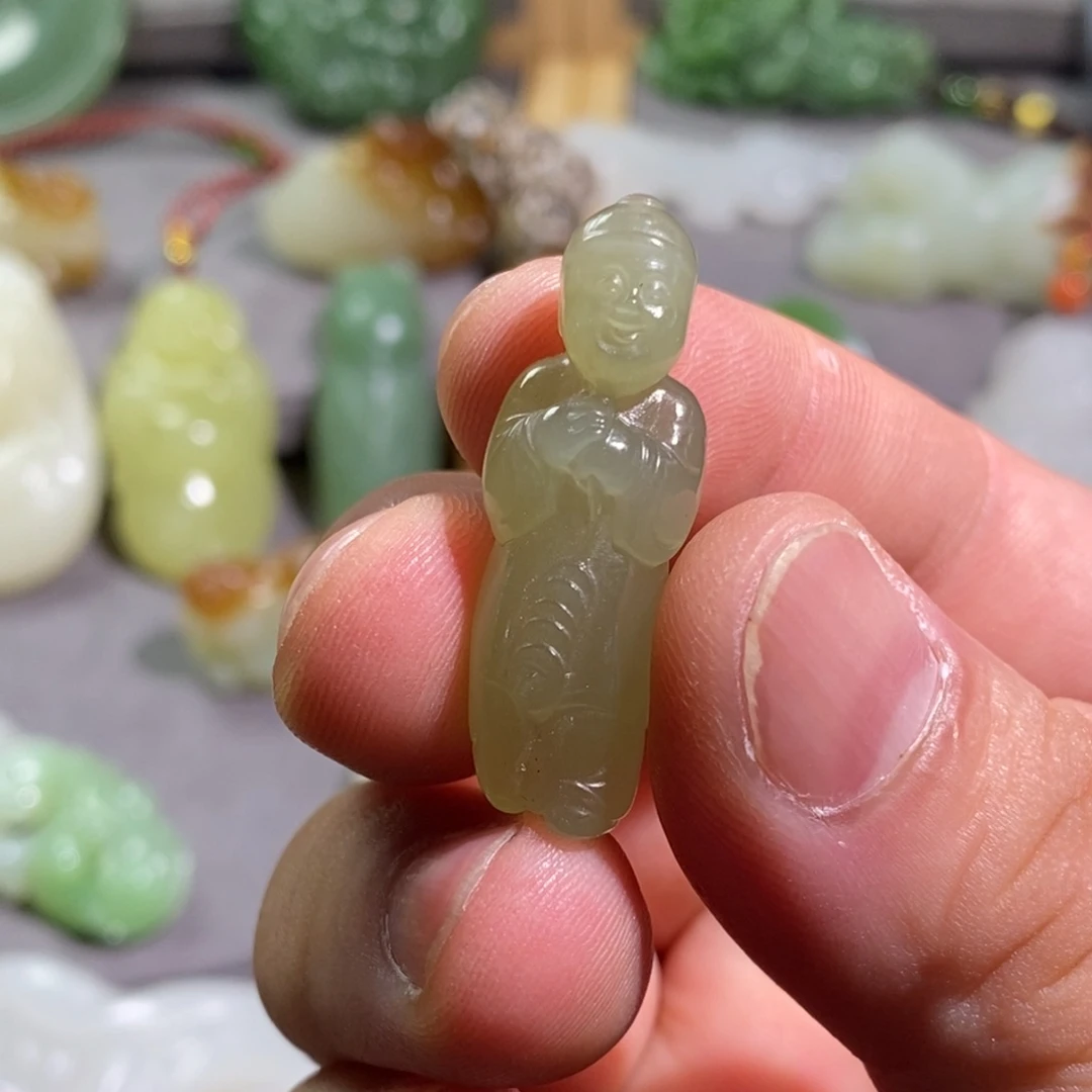和田玉（糖玉）未镶嵌颈饰