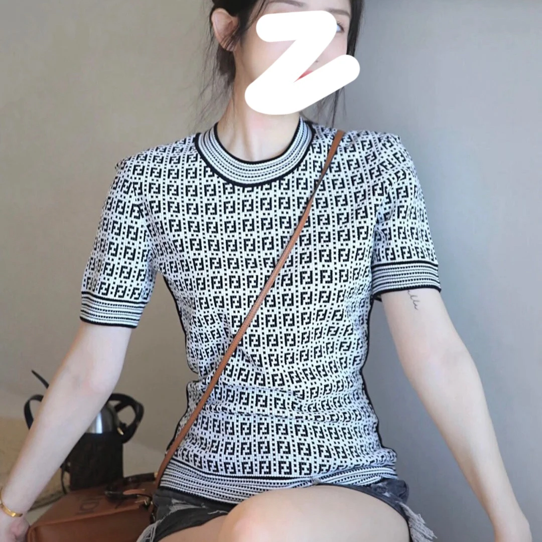 99新 FENDI/芬迪 001801 拼色粘胶纤维满印针织短袖 38码/98新